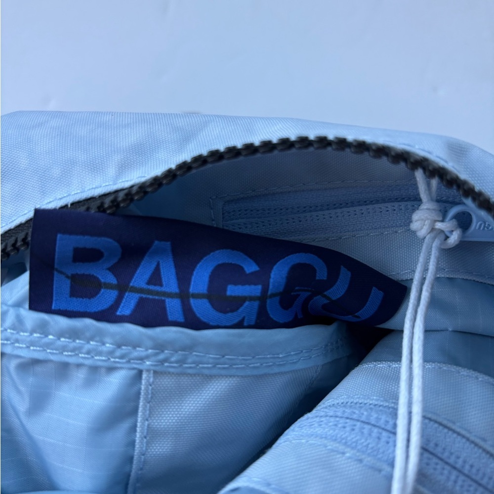 NWT BAGGU Embroidered Ballet Icons Medium Nylon Crescent Bag - Picture 13 of 13